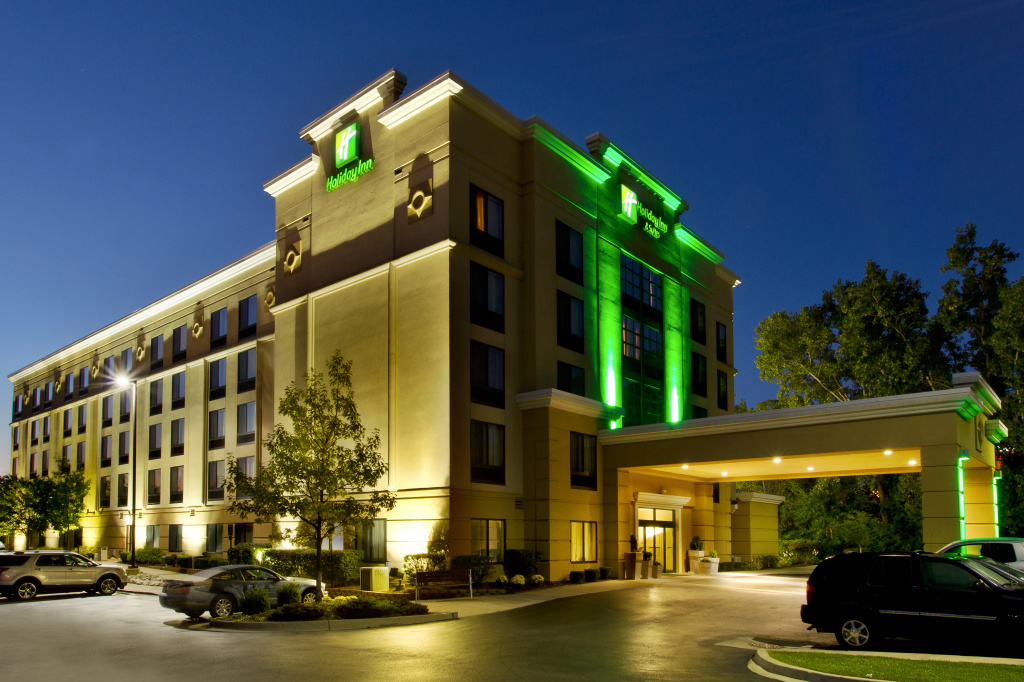 photo 1 of Holiday Inn & Suites Ann Arbor Univ Michigan Area by IHG