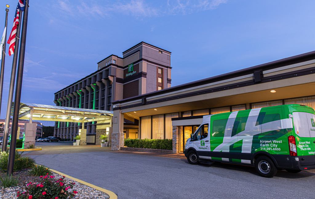 photo 1 of Holiday Inn St. Louis Arpt West-Earth City by IHG