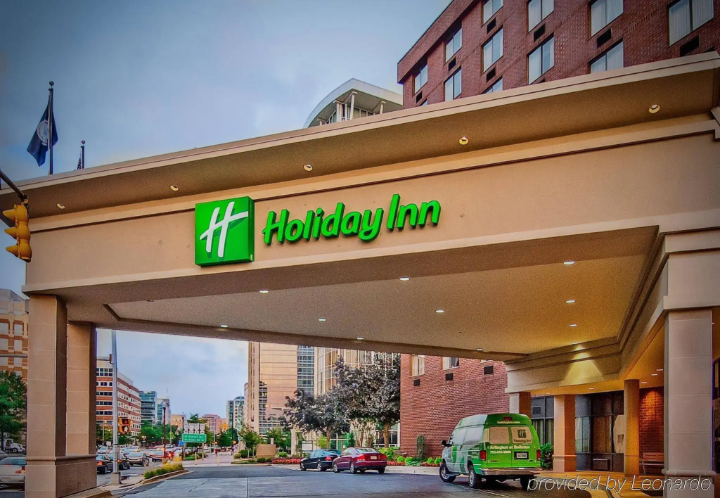 photo 1 of Holiday Inn Arlington at Ballston