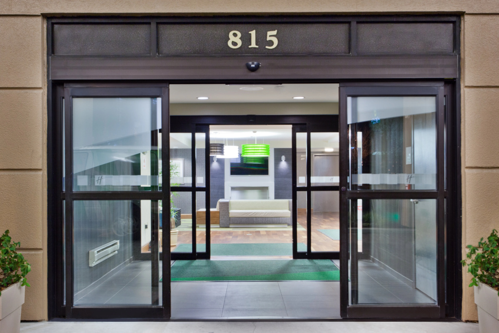 photo 1 of Holiday Inn Baltimore BWI Airport by IHG