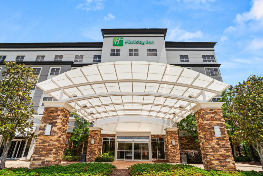 photo 1 of Holiday Inn Baton Rouge College Drive I-10 by IHG