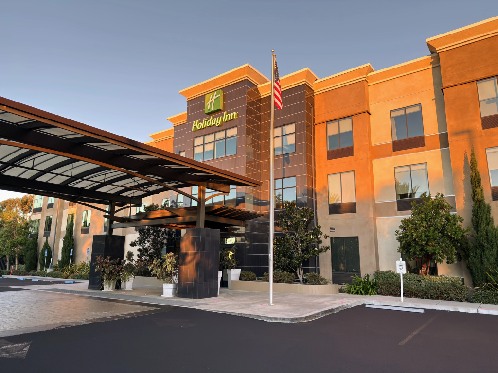 photo 1 of Holiday Inn Carlsbad by IHG