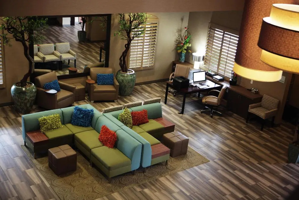 photo 1 of Holiday Inn - Phoenix - Chandler
