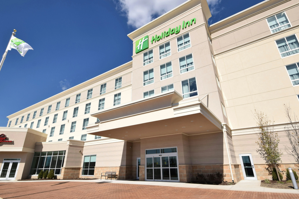 photo 1 of Holiday Inn Cincinnati N - West Chester by IHG