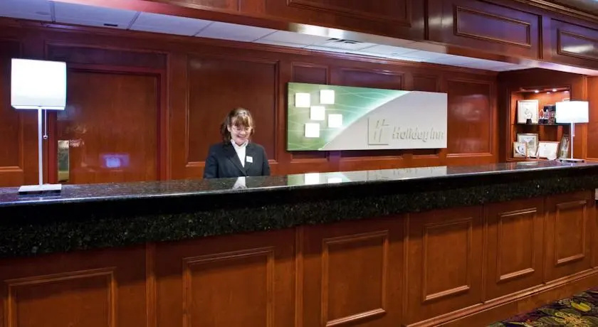 photo 1 of Holiday Inn & Suites Cincinnati-Eastgate (I-275e)