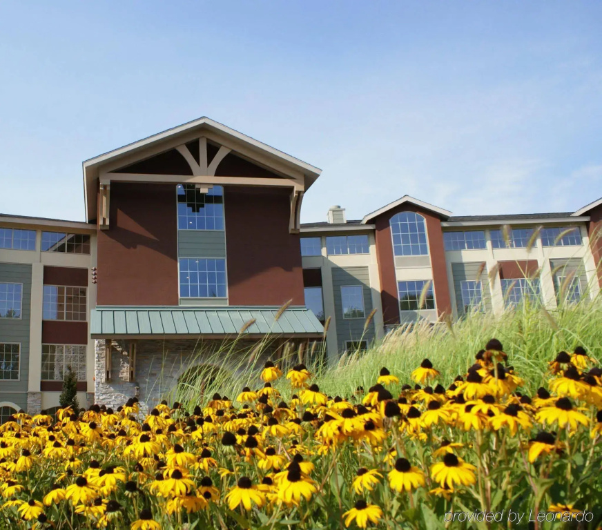 photo 1 of Holiday Inn Club Vacations at Lake Geneva Resort by IHG