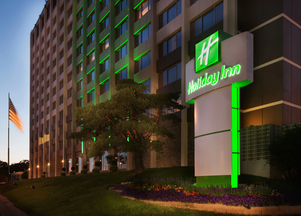 photo 1 of Holiday Inn Downtown - Mercy Area by IHG