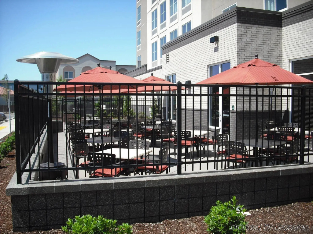photo 1 of Holiday Inn Express Eugene - Springfield by IHG