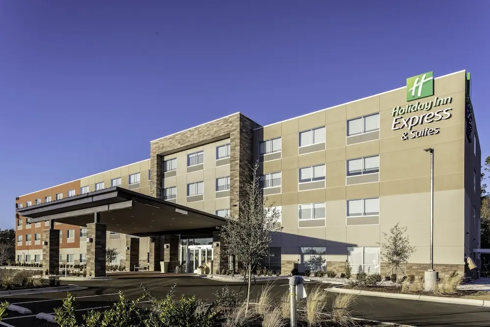 photo 1 of Holiday Inn Express & Suites Wilmington West Medical Park, An Ihg