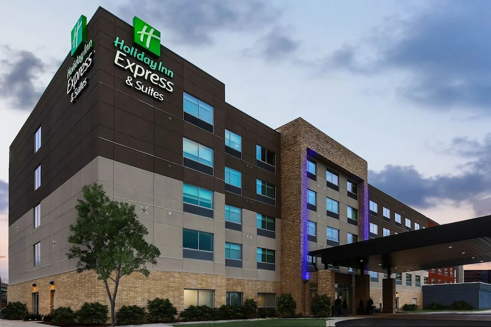 photo 1 of Holiday Inn Express & Suites Chicago O Hare Airport, An Ihg