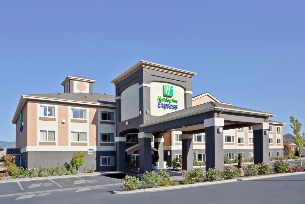 photo 1 of Holiday Inn Express & Suites Ashland by IHG