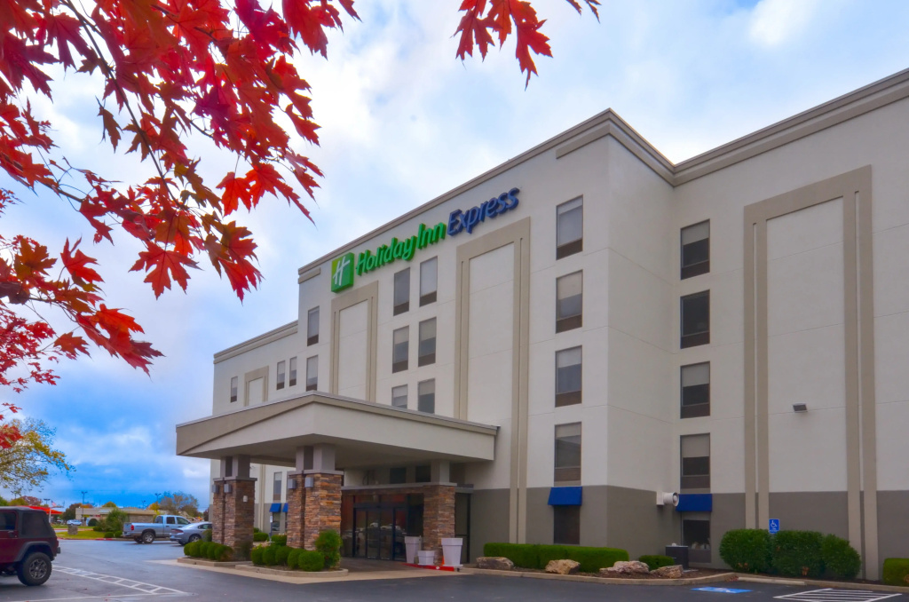 photo 1 of Holiday Inn Express Fayetteville- Univ of AR Area by IHG