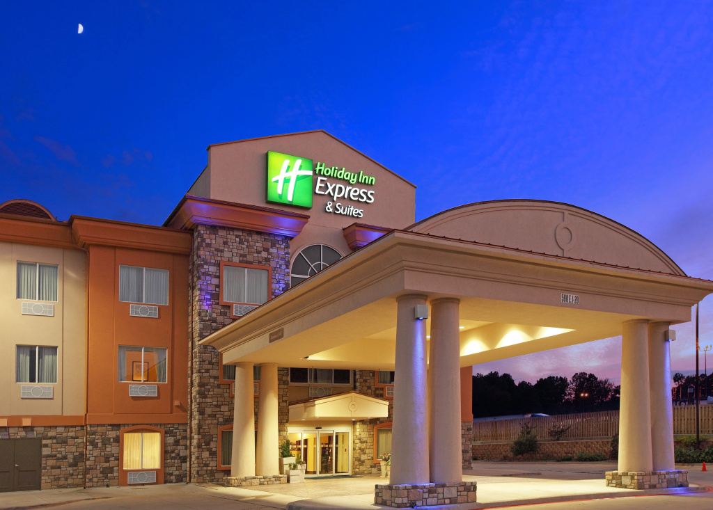photo 1 of Holiday Inn Express & Suites Marshall by IHG