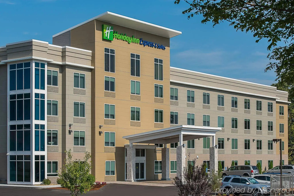 photo 1 of Holiday Inn Express & Suites Norwood-Boston Area by IHG
