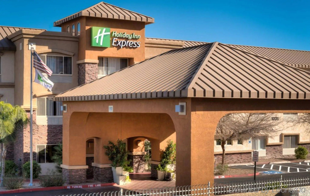 photo 1 of Holiday Inn Express & Suites Phoenix Tempe - University