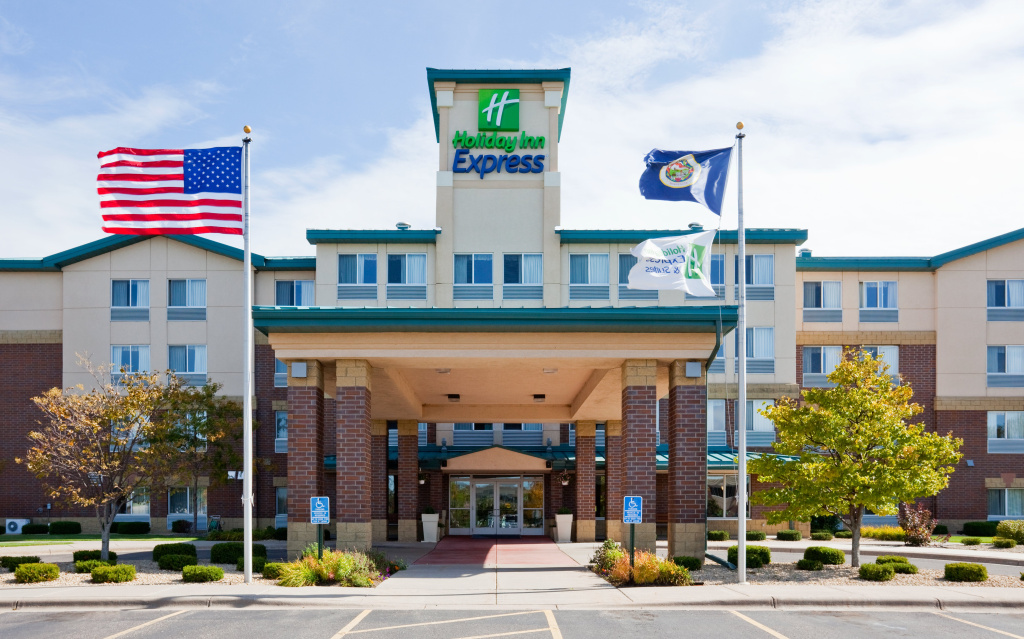 photo 1 of Holiday Inn Express & Suites Vadnais Heights by IHG