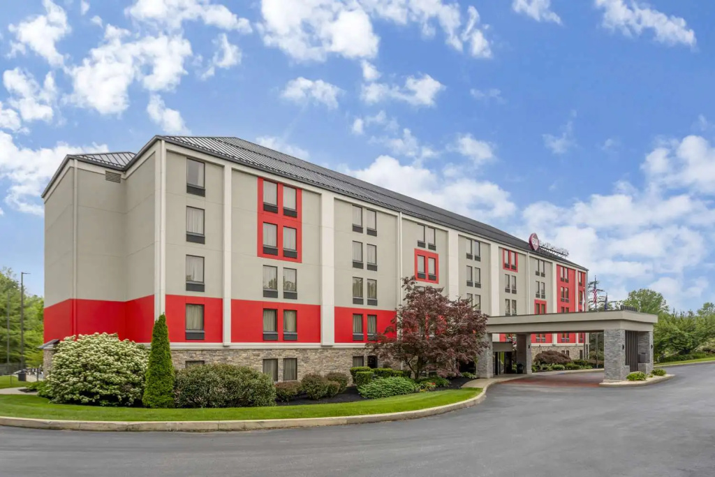 photo 1 of Holiday Inn Express