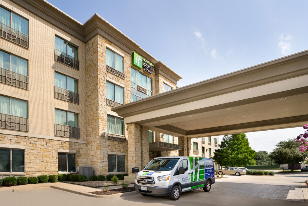 photo 1 of Holiday Inn Express & Suites Allen Park