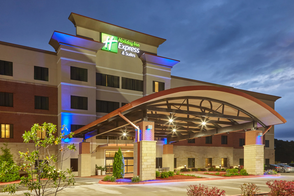 photo 1 of Holiday Inn Express Hotel & Suites Columbia Univ Area-Hwy 63 by IHG