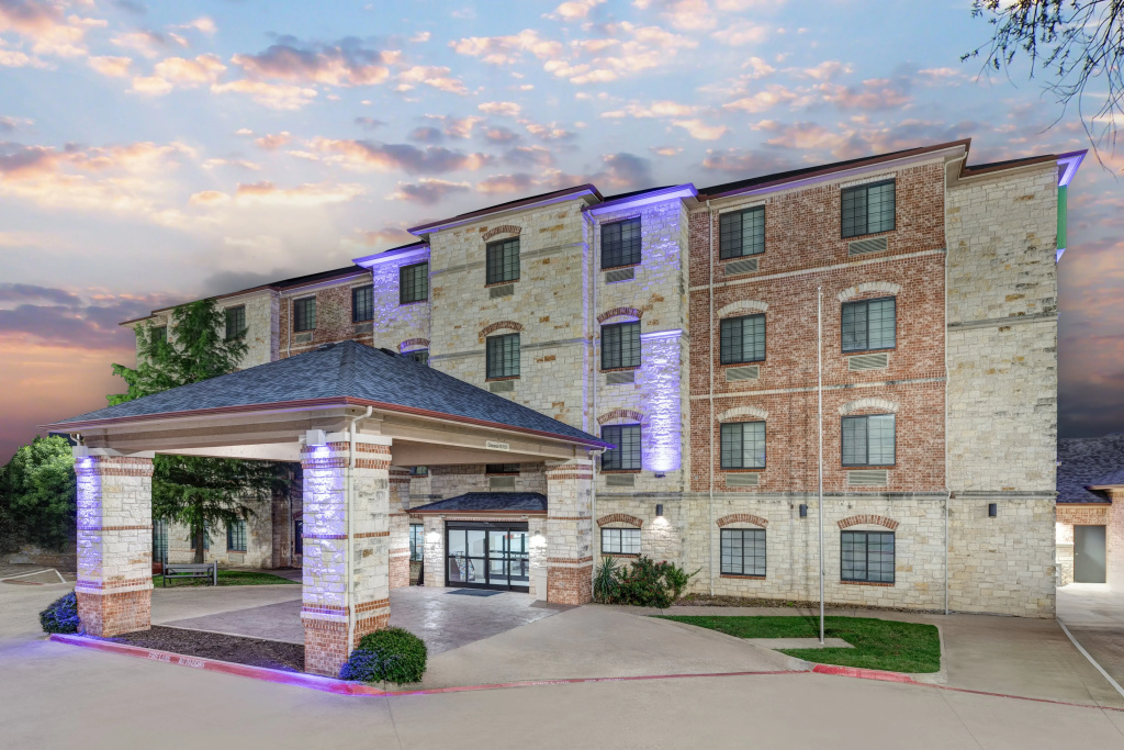 photo 1 of Holiday Inn Express & Suites Granbury by IHG