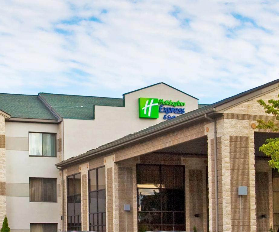 photo 1 of Holiday Inn Express Grand Rapids Airport North by IHG