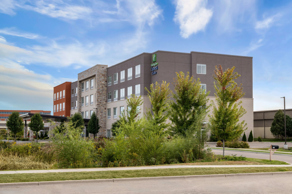 photo 1 of Holiday Inn Express & Suites Madison West - Middleton by IHG