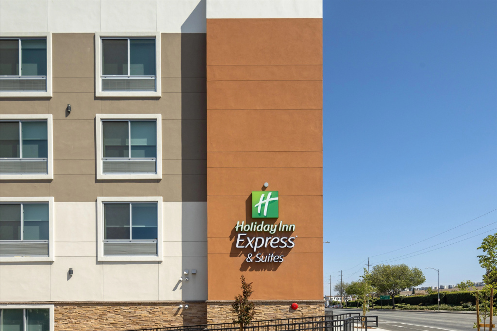 photo 1 of Holiday Inn Express & Suites San Jose Silicon Valley by IHG