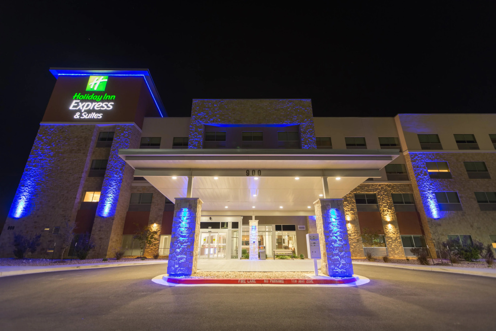 photo 1 of Holiday Inn Express and Suites San Marcos South by IHG