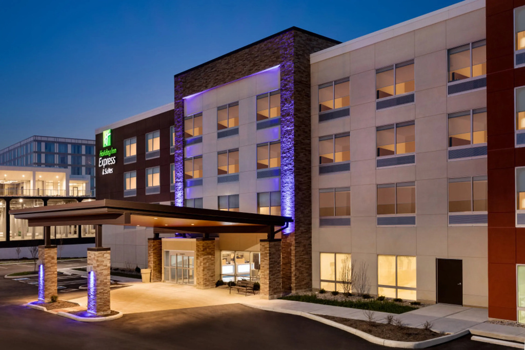 photo 1 of Holiday Inn Express and Suites-Cincinnati NE - Red Bank Road by IHG