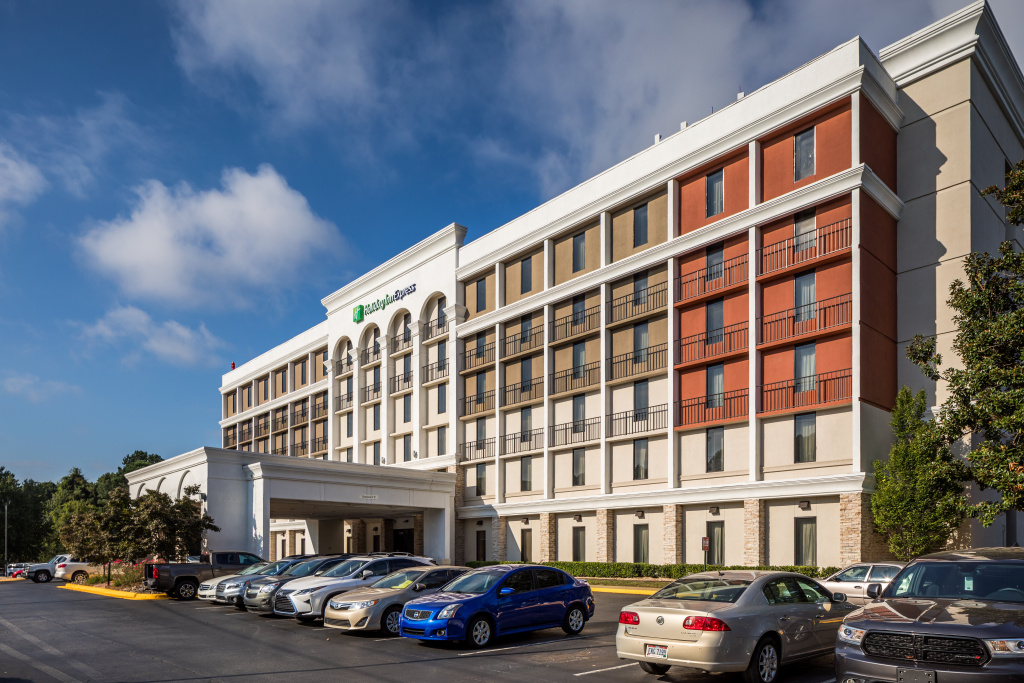 photo 1 of Holiday Inn Express Atlanta Airport - College Park by IHG