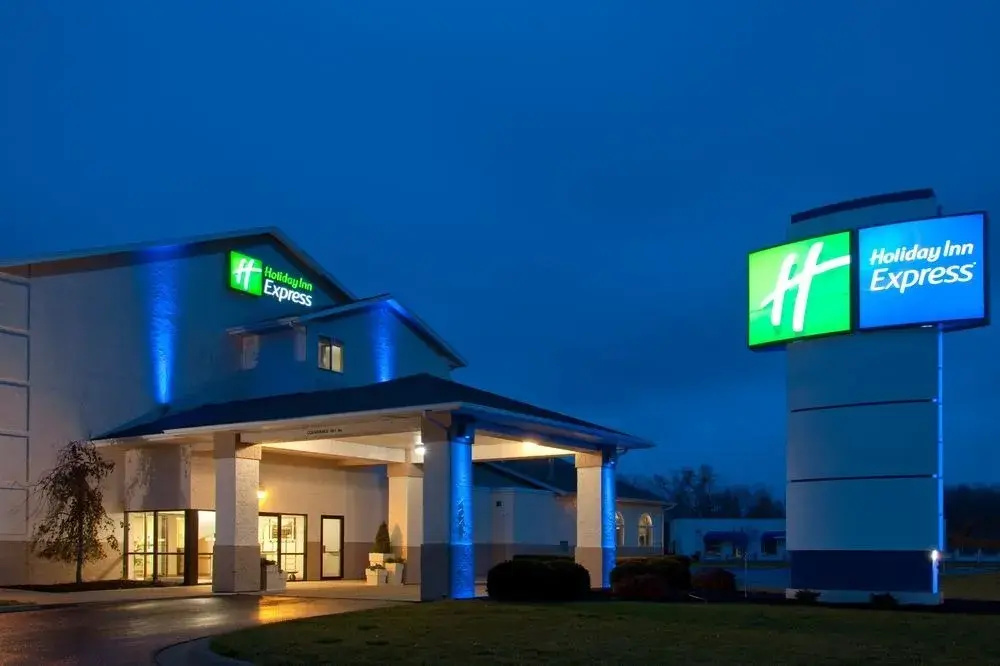 photo 1 of Holiday Inn Express