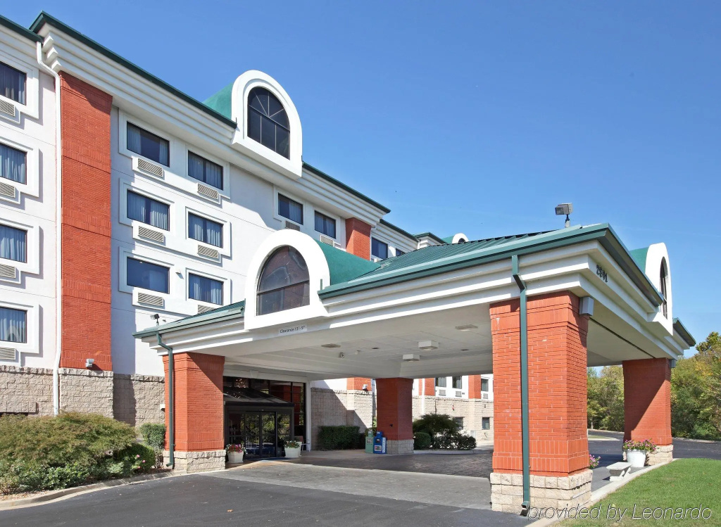 photo 1 of Holiday Inn Express Branson-Green Mountain Drive by IHG