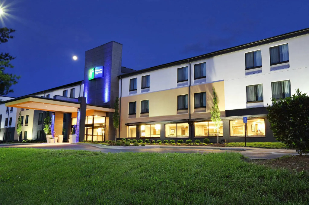 photo 1 of Holiday Inn Express Brentwood South - Cool Springs by IHG