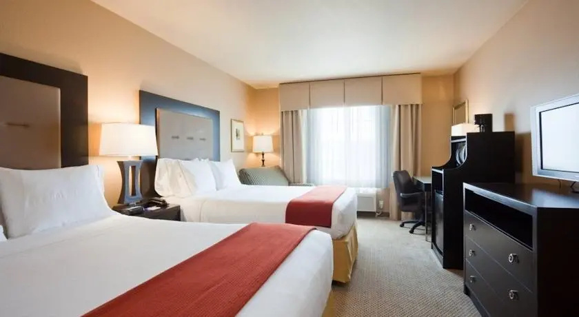 photo 1 of Holiday Inn Express Charleston South