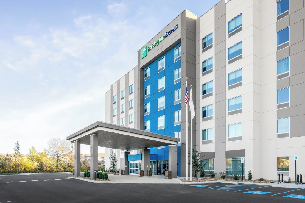 photo 1 of Holiday Inn Express Chattanooga - Hamilton Place by IHG Hotel