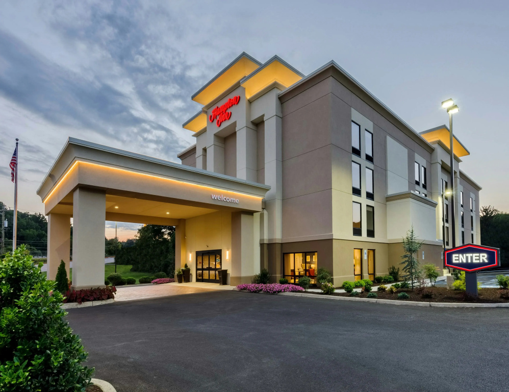 photo 1 of Hampton Inn Covington