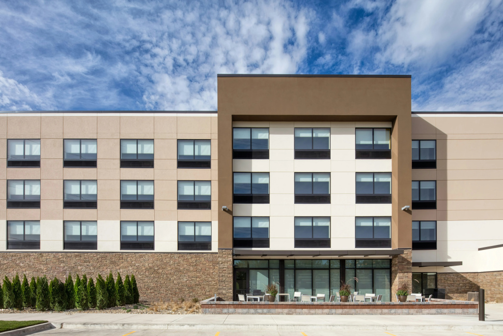 photo 1 of Holiday Inn Express & Suites East Peoria - Riverfront by IHG
