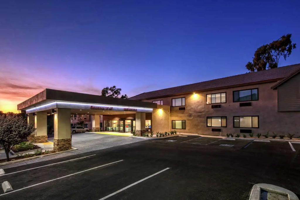 photo 1 of Hampton Inn Cardiff Beach Encinitas, CA Near Del Mar
