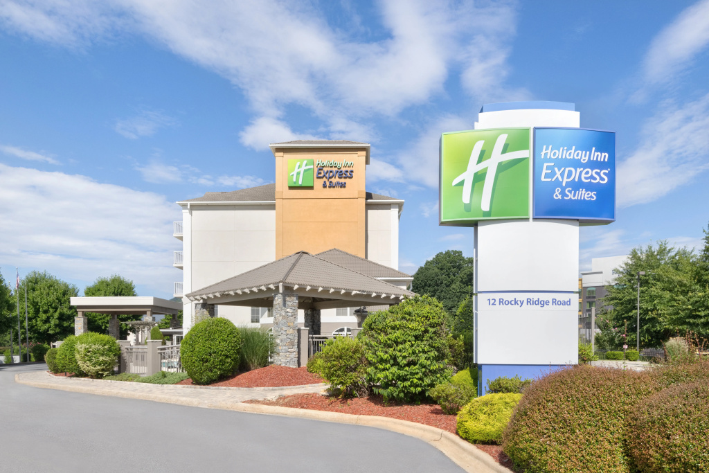 photo 1 of Holiday Inn Express & Suites Asheville SW - Outlet Ctr Area by IHG