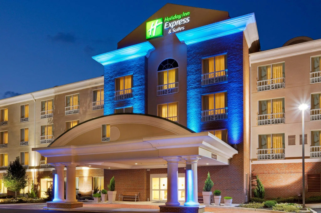 photo 1 of Holiday Inn Express Hotel & Suites Bethlehem by IHG