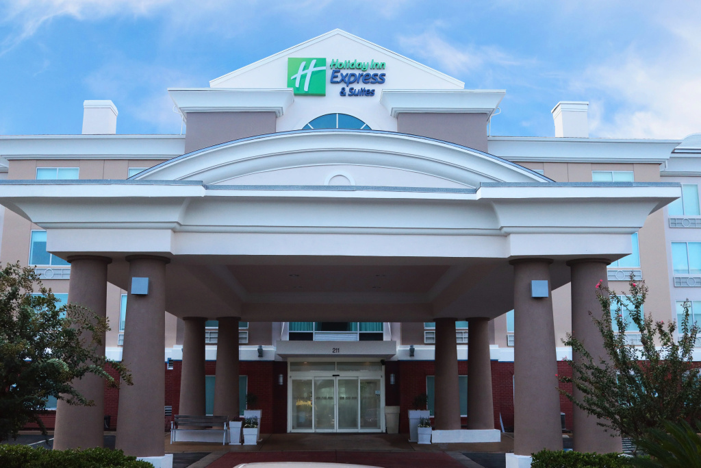 photo 1 of Holiday Inn Express & Suites Columbia-I-26 @ Harbison Blvd by IHG