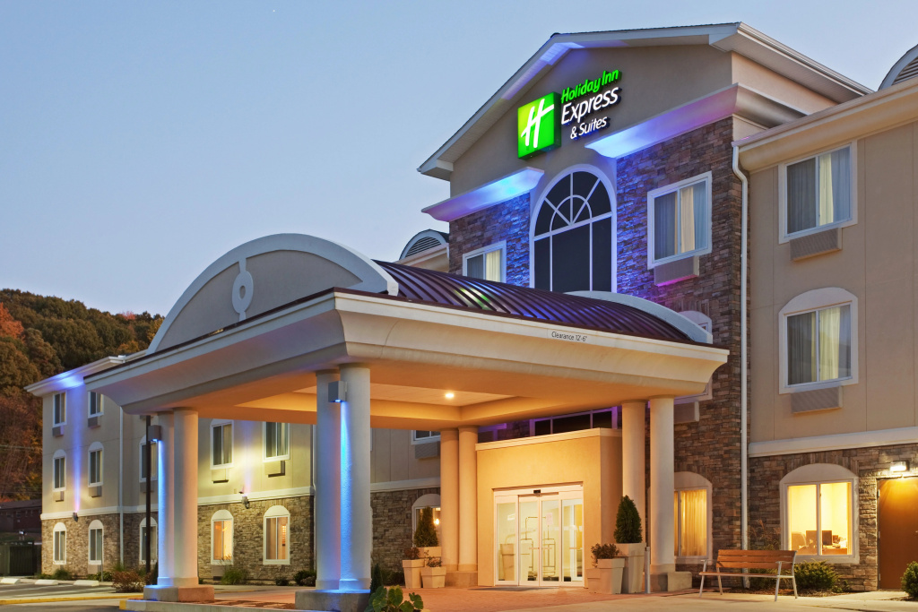 photo 1 of Holiday Inn Express & Suites Meriden by IHG