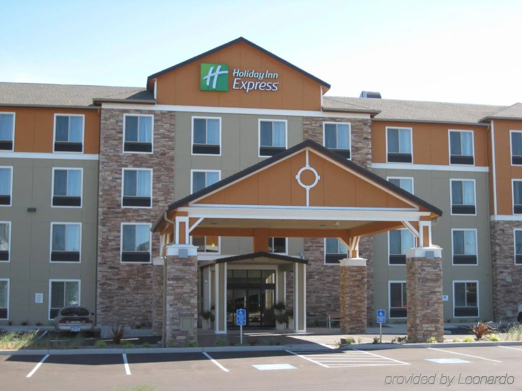 photo 1 of Holiday Inn Express Hotel & Suites NEWPORT by IHG