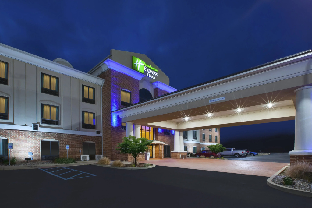 photo 1 of Holiday Inn Express Hotel & Suites Niles, an IHG Hotel
