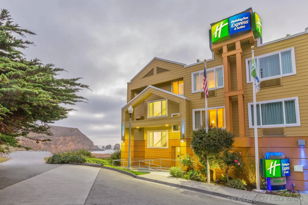 photo 1 of Fairfield Inn & Suites by Marriott San Francisco Pacifica