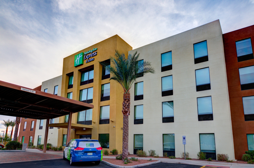 photo 1 of Holiday Inn Express Hotel & Suites Phoenix North Scottsdale by IHG