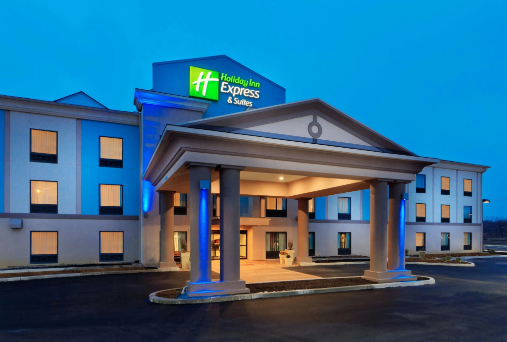 photo 1 of Holiday Inn Express Hotel & Suites York NE - Market by IHG