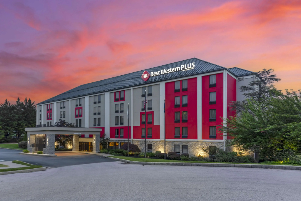 photo 1 of Best Western Plus Heritage Rail Inn & Suites