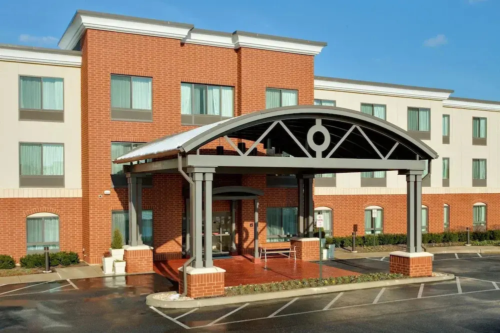photo 1 of Holiday Inn Express Hotel & Suites Bethlehem Airport/Allentown area