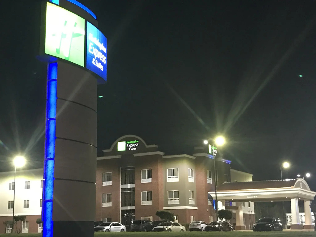 photo 1 of Holiday Inn Express Hotel & Suites Canton, An Ihg Hotel